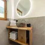 Tirola