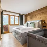 Chalet Tirola *