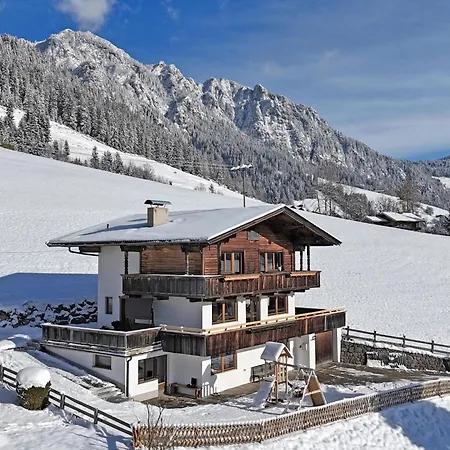 Chalet Tirola *